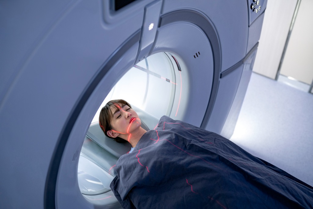 در حین و بعد از آزمایش MRI چه چیزی را تجربه خواهم کرد؟
